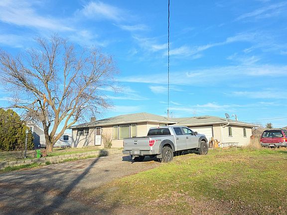 2nd image of 2577 19th St