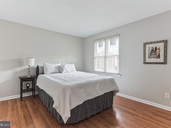 5th image of 116 Oak Dr