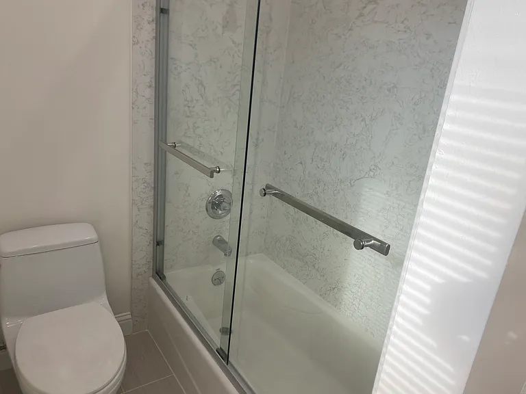 1144 Capuchino Ave #4 — Photo 8