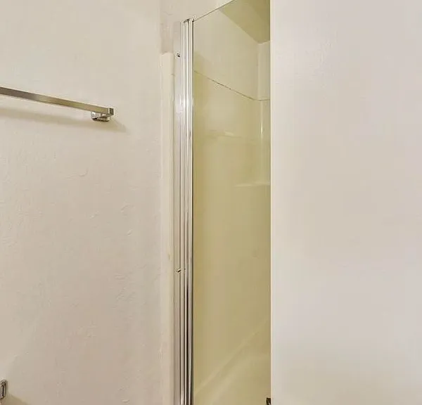 3257 Delaware St #5 — Photo 9