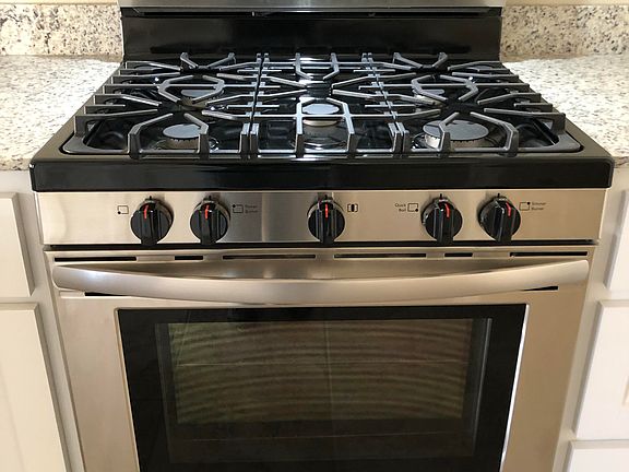 4th image of 2309 W Margaret St