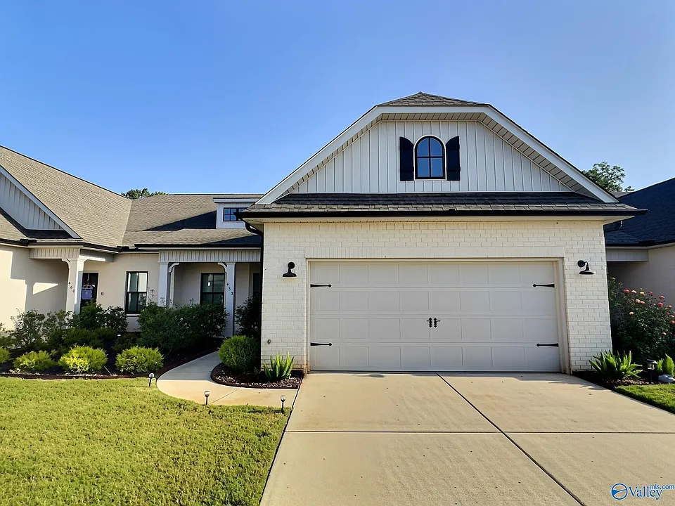 458 Raleigh Elm Dr