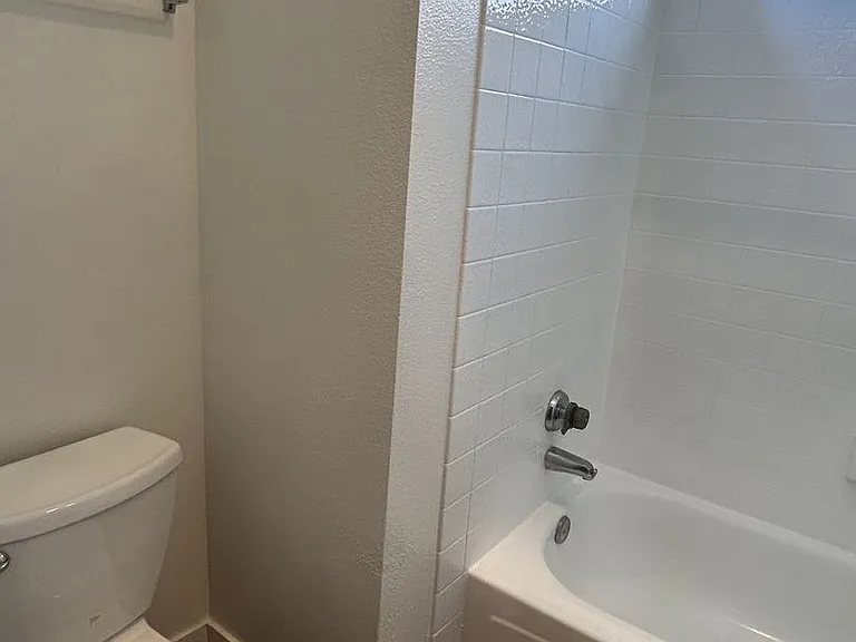 120 N Atlantic Blvd — Photo 15