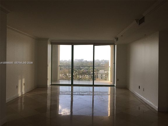 4th image of 3400 SW 27th Ave APT 806