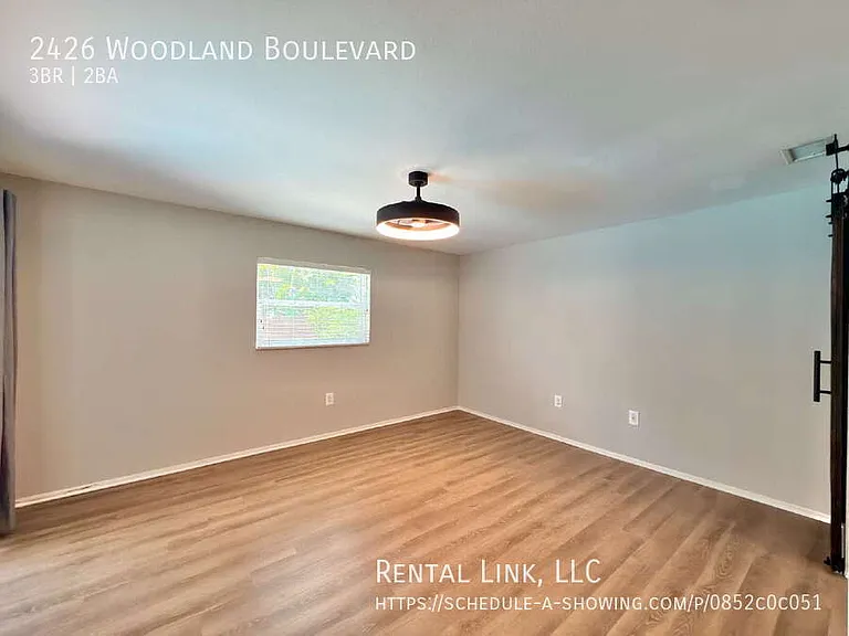 2426 Woodland Blvd — Photo 22