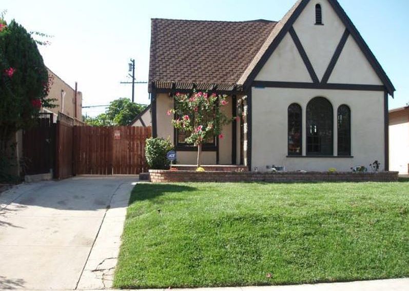 2nd image of 3429 Walnut Ave