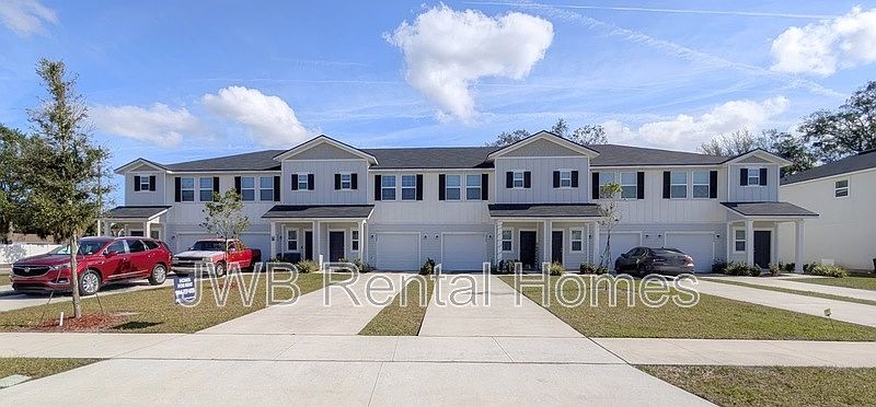 1st image of 6048 Carolines Ct