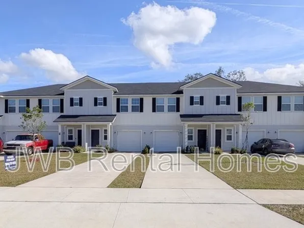 6048 Carolines Ct, Jacksonville, FL 32277