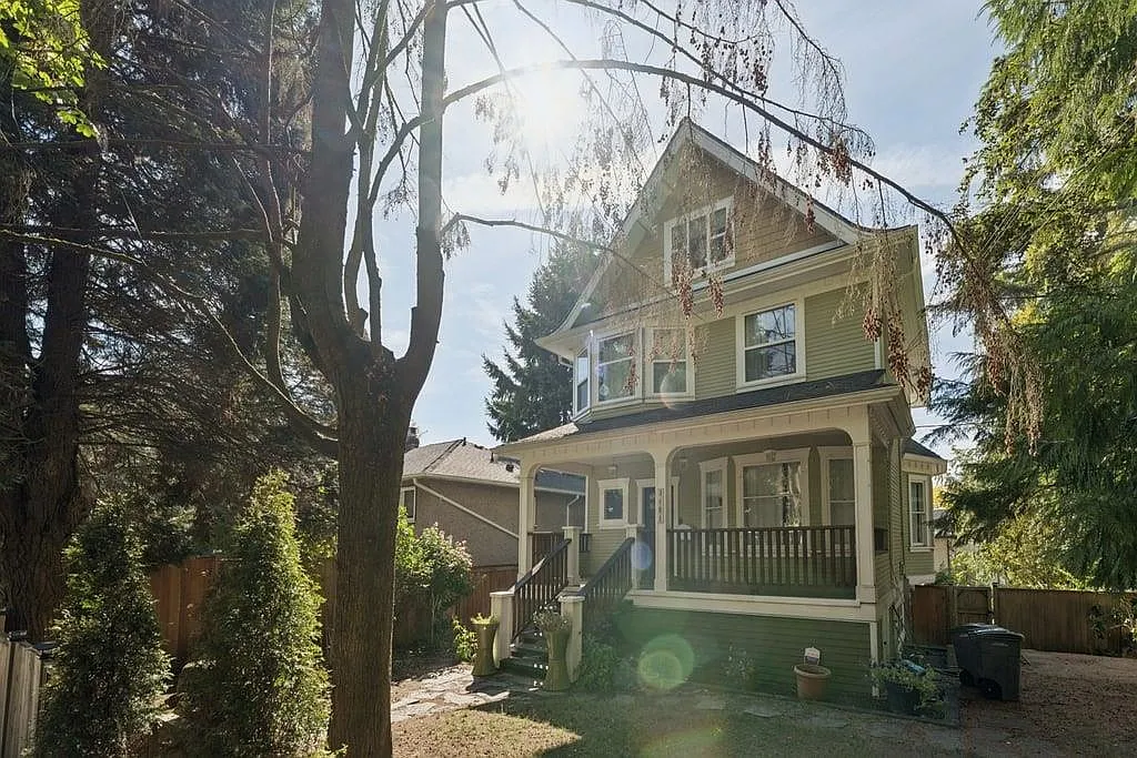 1 bed, 900 sqft, $1,990 — Photo 1
