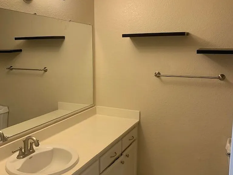 15300 Venetian Way — Photo 13