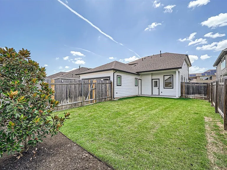 203 Pinkerton Dr — Photo 29