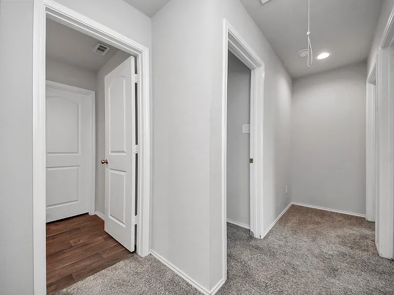 4406 Andorno Dr — Photo 40