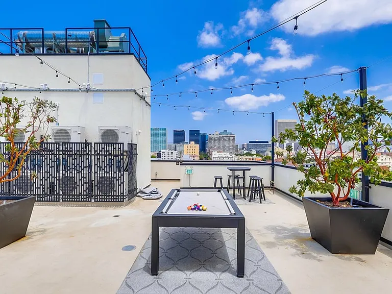 Lux Lofts LA — Photo 63