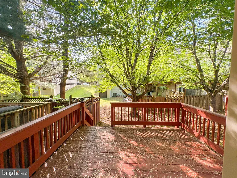 4826 Buxton Cir — Photo 30