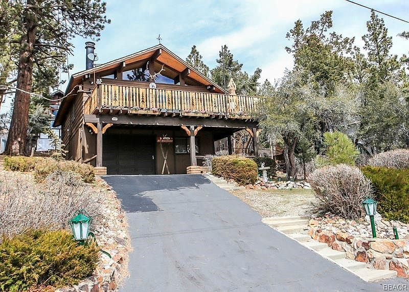 1st image of 391 Curly Dr