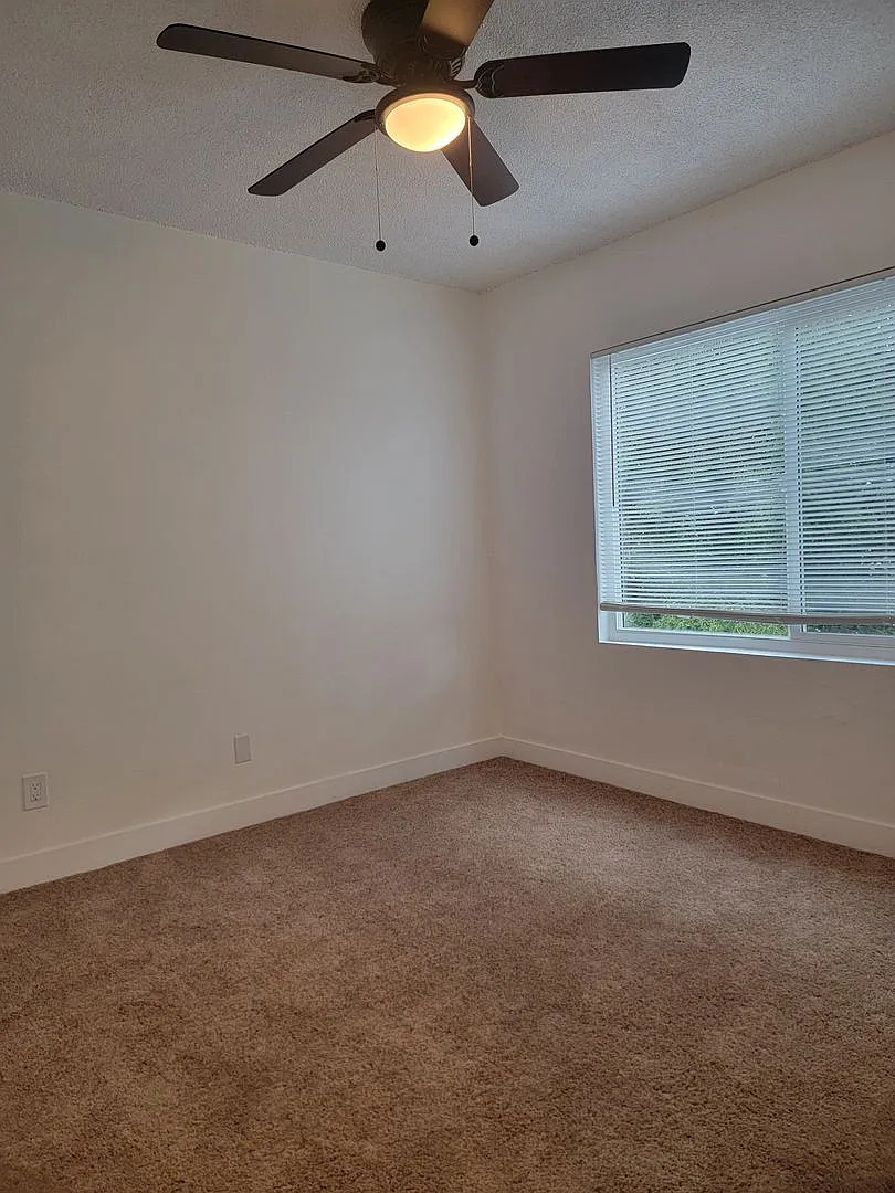 2 bed, 1.0 bath, 750 sqft, $2,250 — Photo 3