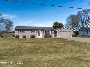 1600 Hotchkiss Rd, Freeland, MI 48623