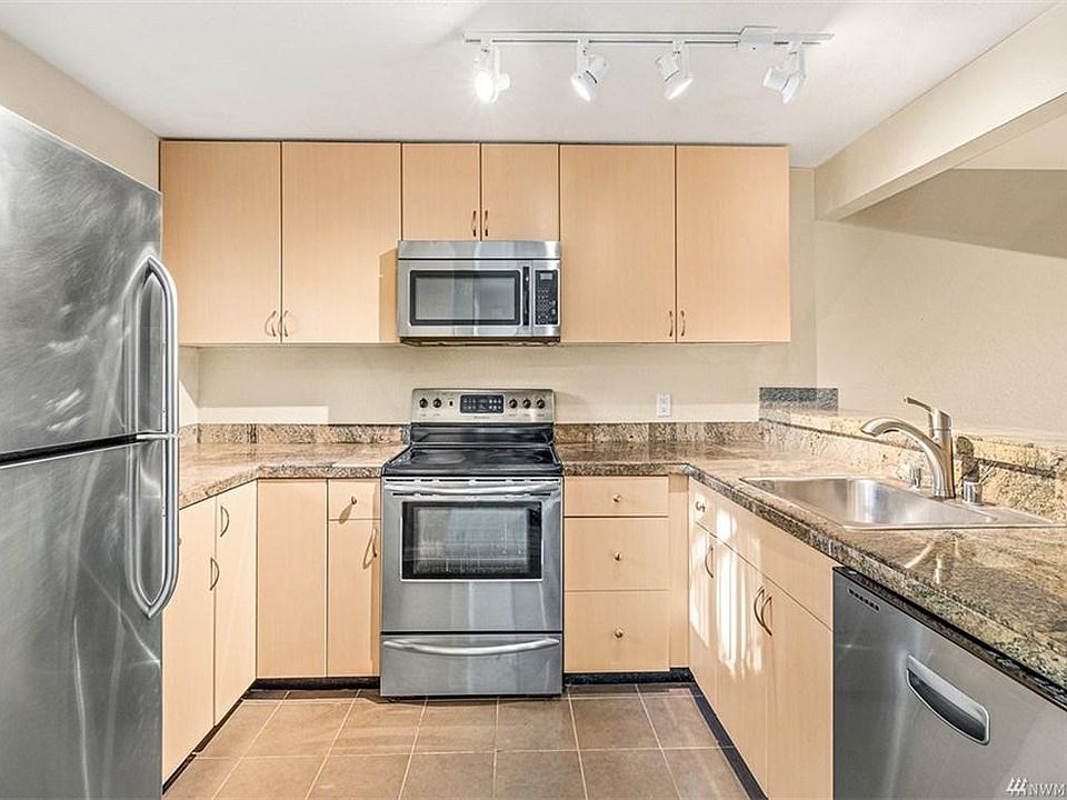 1st image of 12511 SE 41st Pl #103