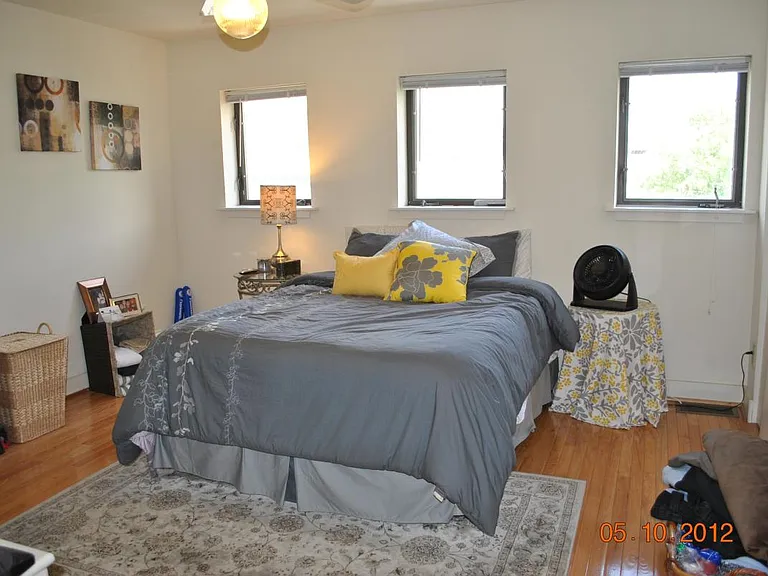 322 Bainbridge St #G — Photo 4