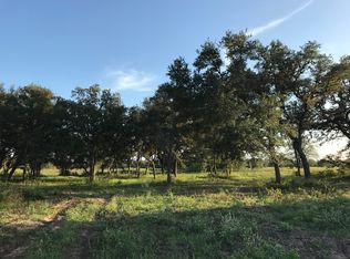 000 County Road 135, Hallettsville, TX 77964