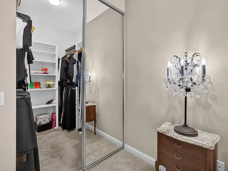 213 Barcelona Dr — Photo 43