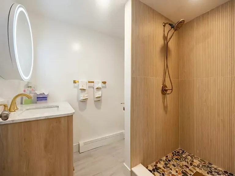 57 Edgewater Rd — Photo 9