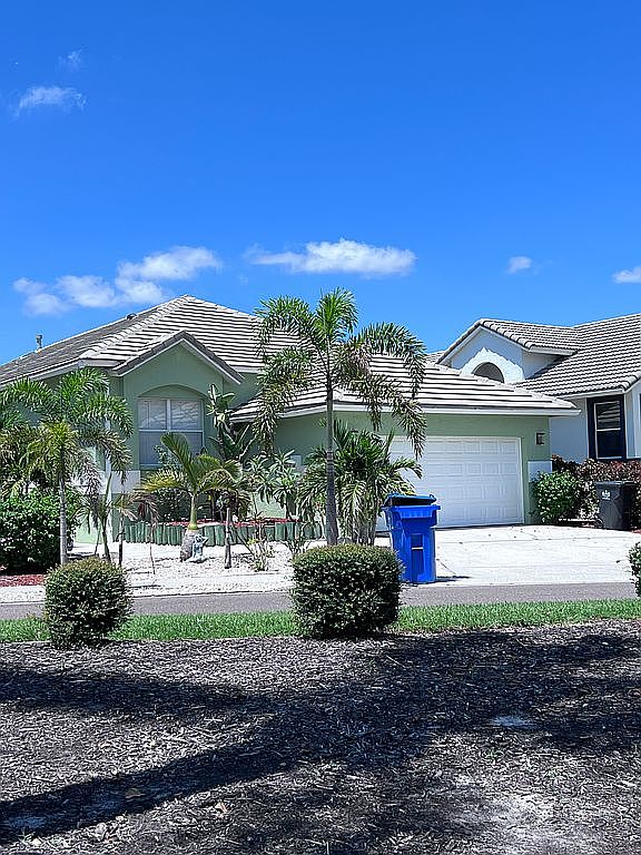 839 Symphony Isles Blvd, Apollo Beach, FL 33572 Zillow