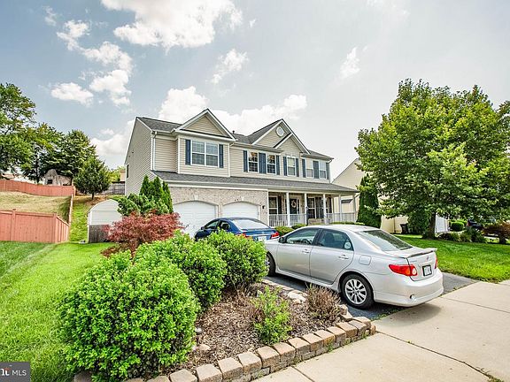 3rd image of 2873 Powell Dr