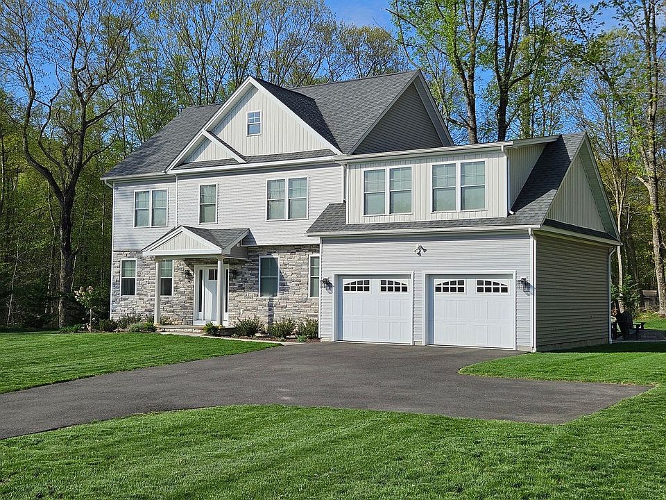 1st image of 25 Meridian Ridge Dr