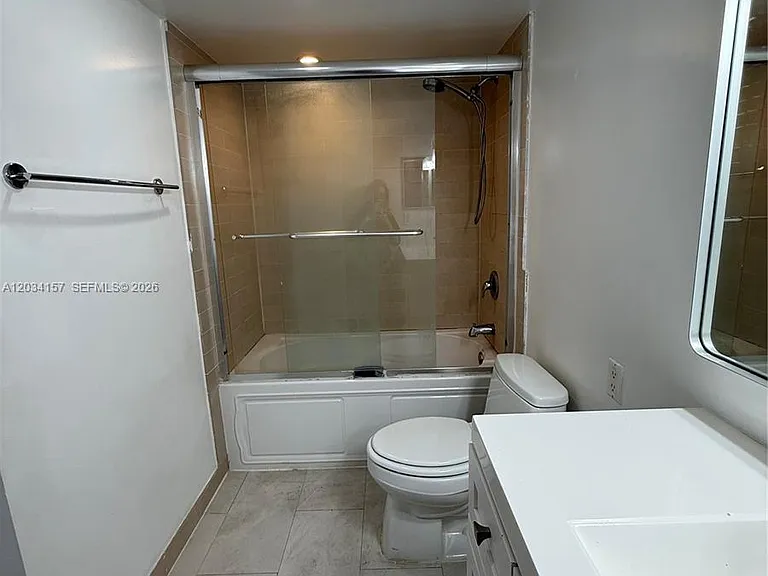 1688 West Ave #706 — Photo 3