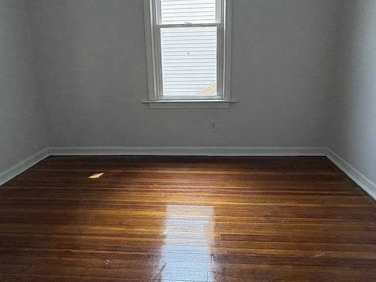 7 Glendell Ter — Photo 3