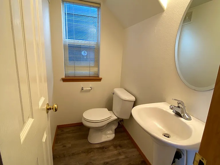 2862 SW Indian Cir — Photo 9