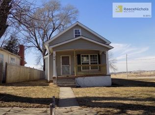 104 S Osage St, Buckner, MO 64016