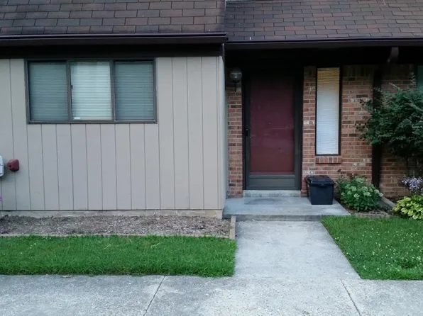 1017 N Green Dr, Newport News, VA 23602