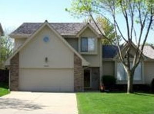 10325 Z St, Omaha, NE 68127