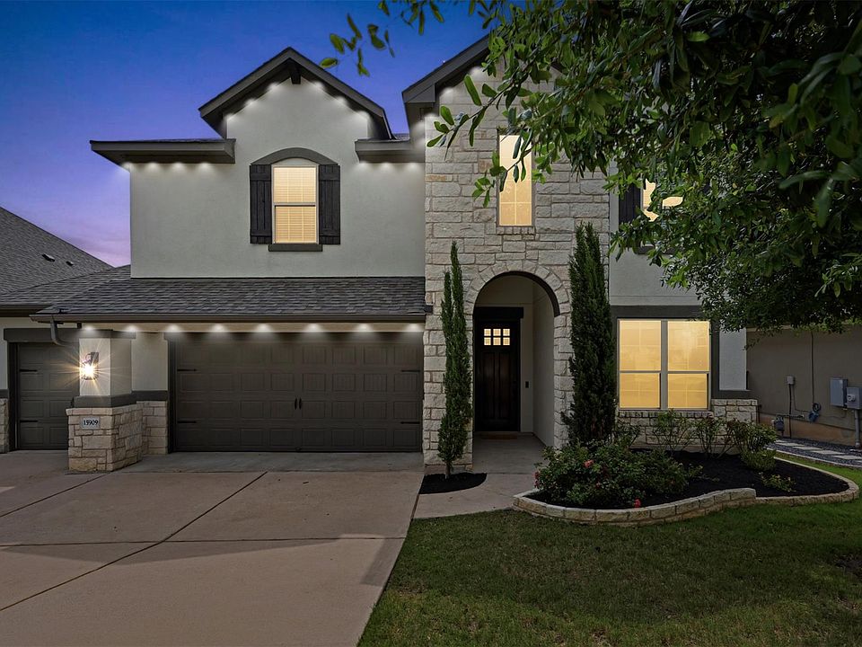1st image of 15909 Villa Frontera Dr