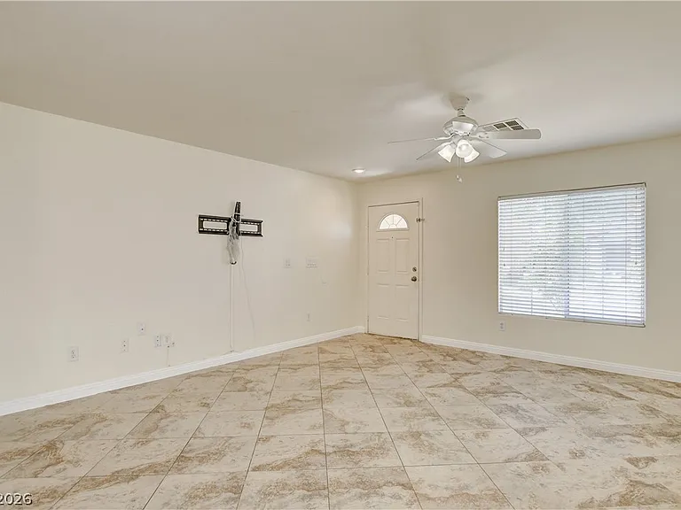 4208 Perfect Drift St — Photo 6
