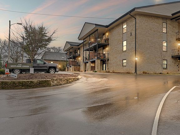 4th image of 4425 Westlawn Dr APT A301
