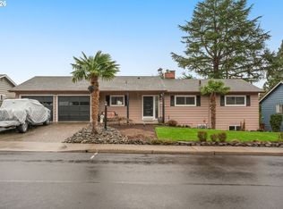 12040 NW Lovejoy St, Portland, OR 97229