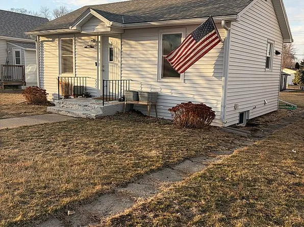 802 State St, Creighton, NE 68729