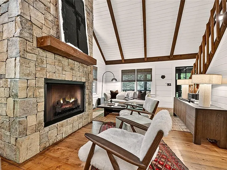 545 Chestnut Rdg — Photo 9