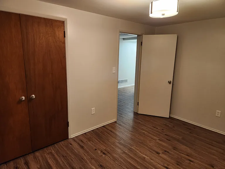 1730 W Pacific Ave #5-B — Photo 4