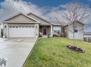 122 Brush Creek Pkwy, Saint Robert, MO 65584