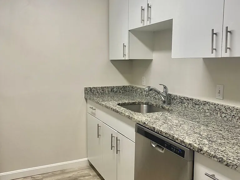 Border City Mills Apartments — Photo 3