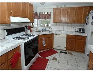 2nd image of 165 Bridwell Ave