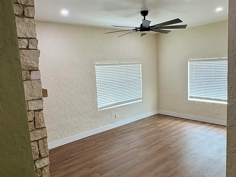 4330 Tularosa Ave #1 — Photo 10