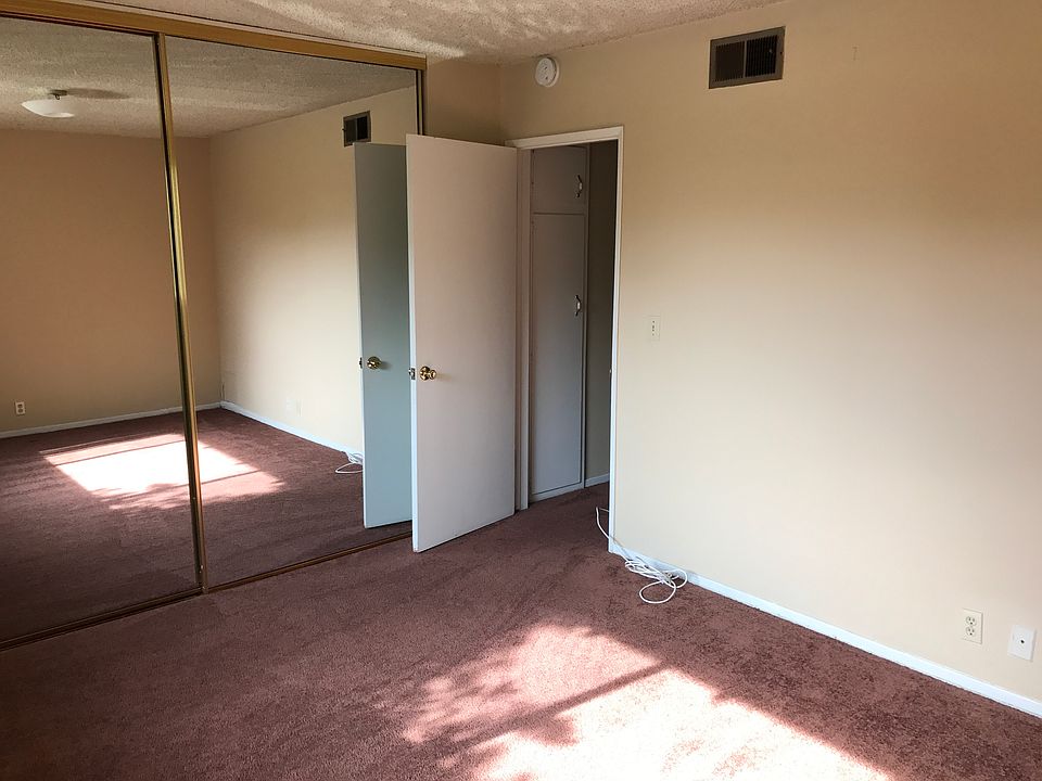 1st image of 1011 W Cypress St APT 7