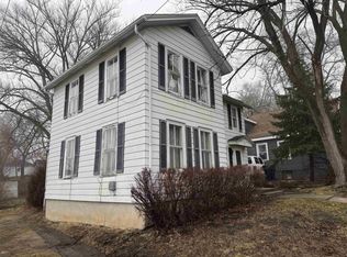 215 E Centerway, Janesville, WI 53545