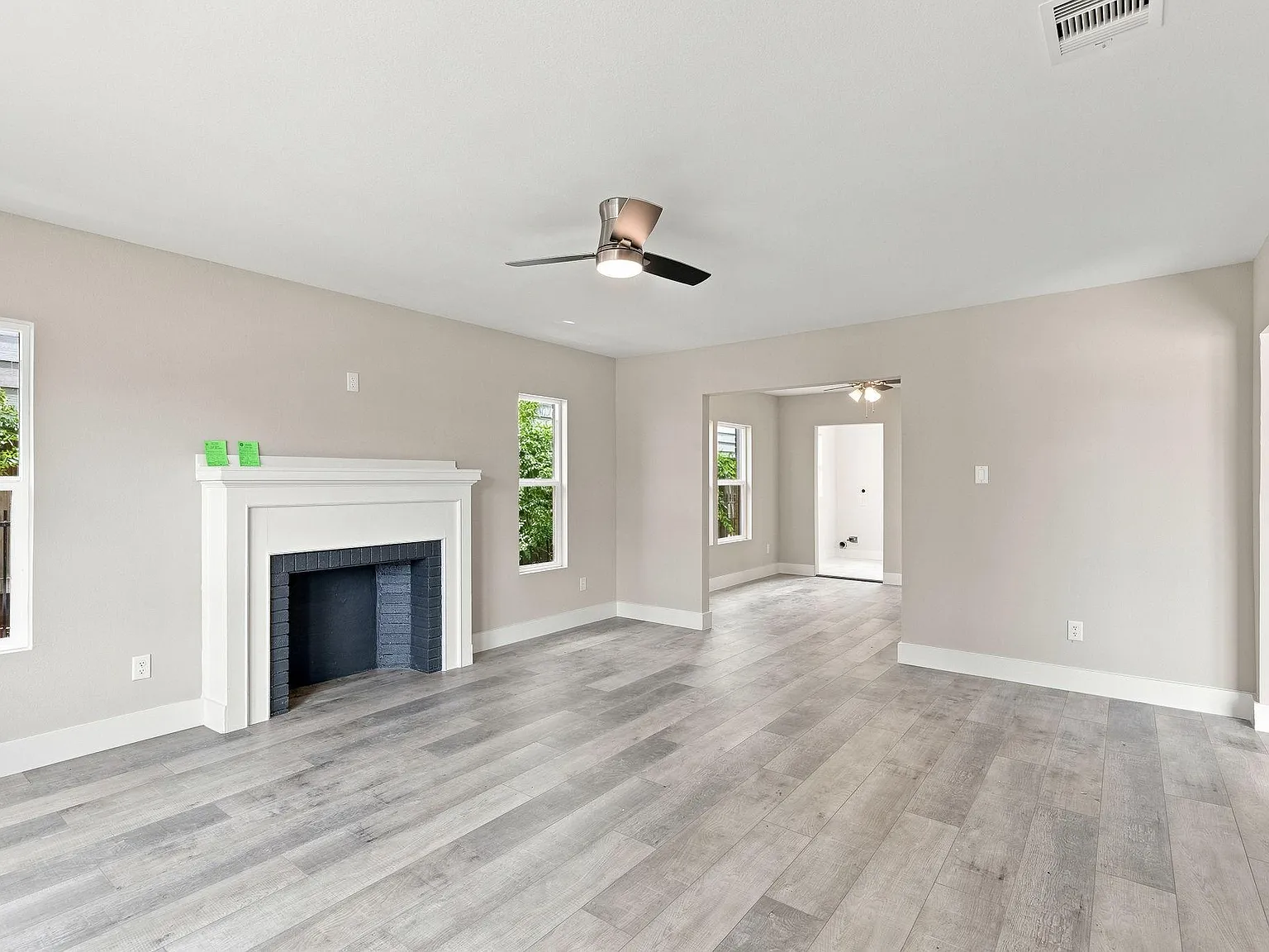 2 bed, 2.0 bath, 1466 sqft, $3,000 — Photo 3