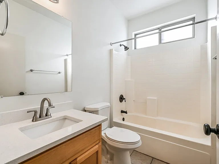 3453 W Webster Ct — Photo 15